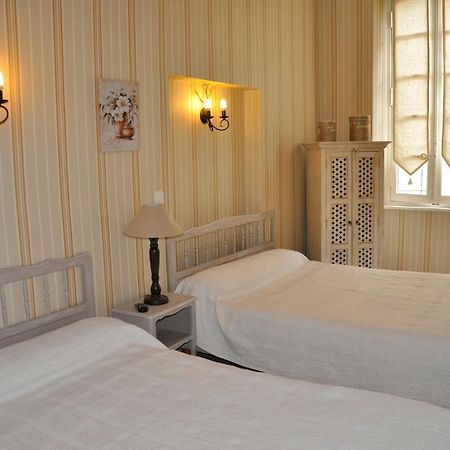 Hotel Les Deux Acacias Villepinte  Zewnętrze zdjęcie