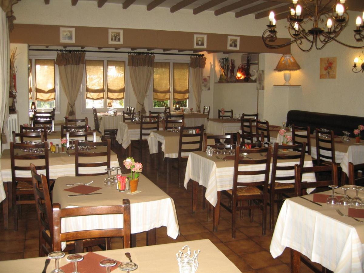 Hotel Les Deux Acacias Villepinte  Zewnętrze zdjęcie