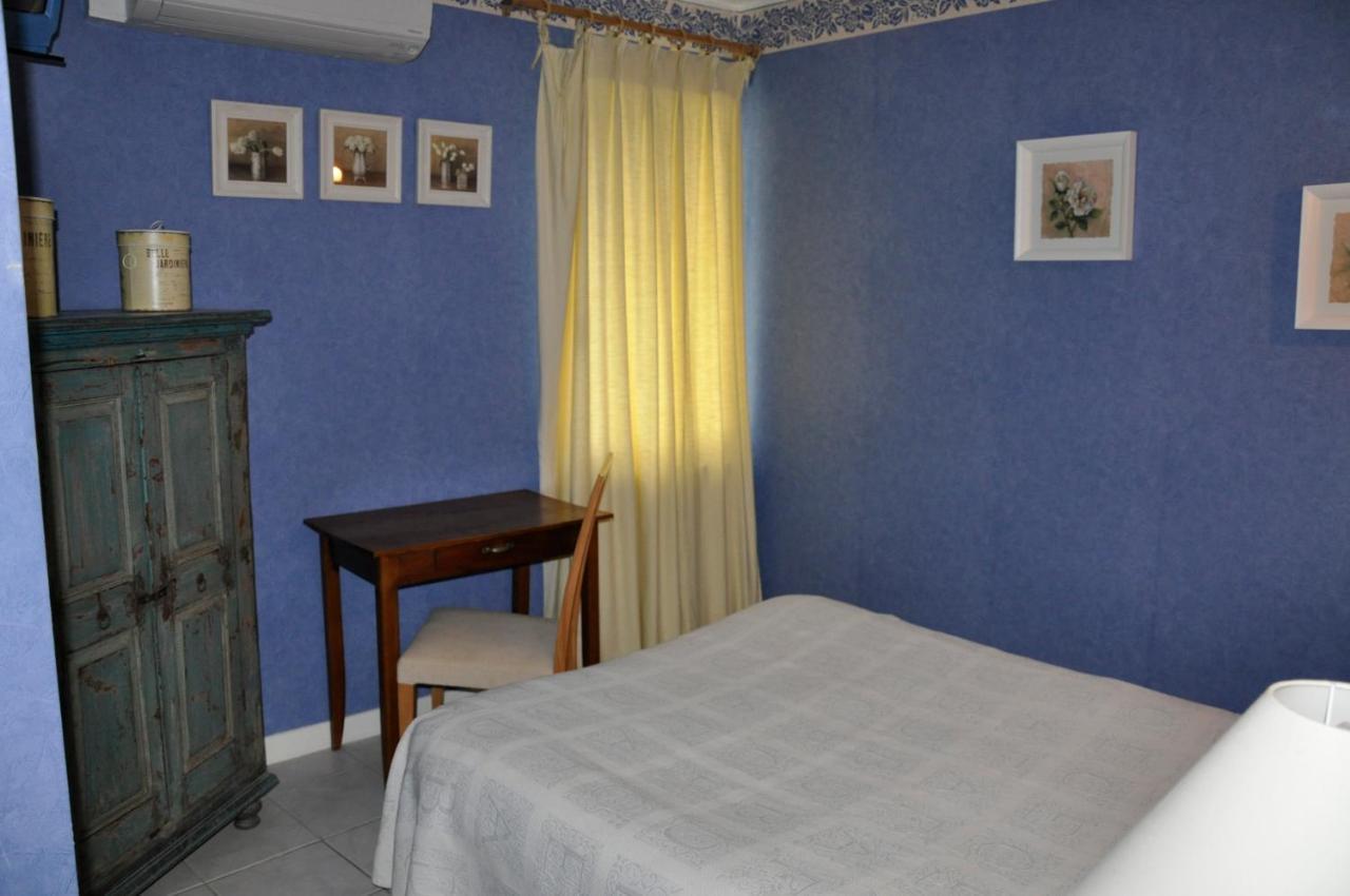 Hotel Les Deux Acacias Villepinte  Zewnętrze zdjęcie